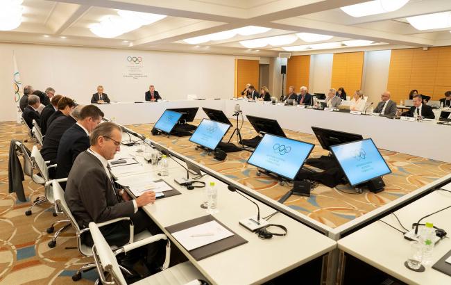 МОК заморозил планы по проведению турнира боксеров на Олимпиаде-2020