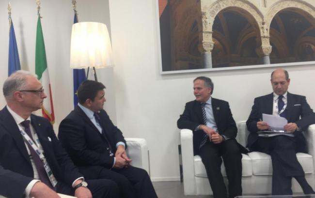 Климкин обсудил с главой МИД Италии усиление санкций против России