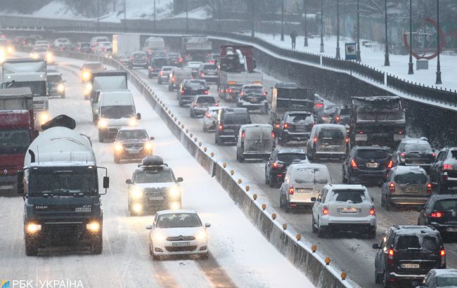 Жуткий ливень и похолодание: синоптики напугали резким изменением погоды
