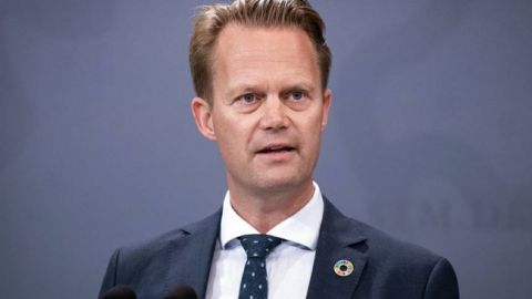 Глава МИД Дании посетит зону ООС на Донбассе