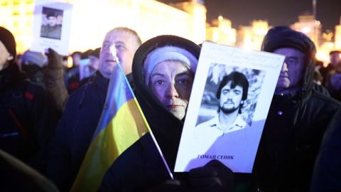 У Києві на Майдані проходить багатотисячне віче: перші фото і відео