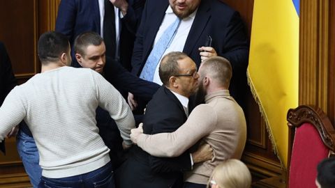 В Раде произошла потасовка с участием нардепов