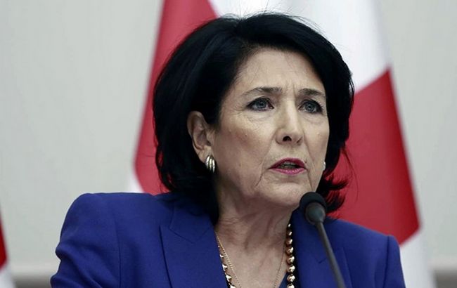 Президент Грузії виступила за повернення посла до України