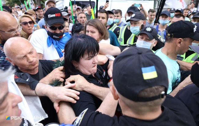 На акції ФОПів чергова бійка. Цього разу під Офісом президента