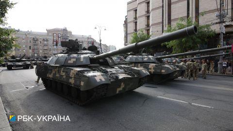 В Киеве проходит первая репетиция парада ко Дню Независимости: фото и видео