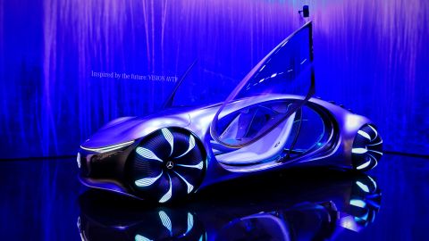 Новым концепт-каром Mercedes-Benz Vision AVTR можно управлять силой мысли