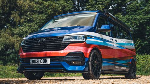 Кава-машина: Volkswagen Transporter перетворили на кухню преміум-класу для мішленівського шеф-кухаря