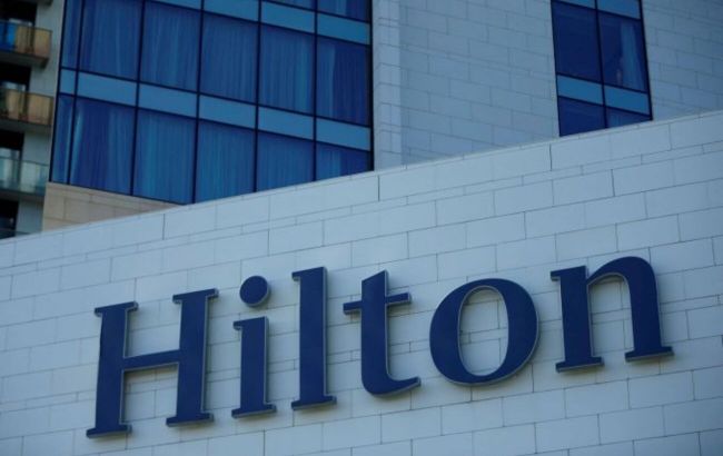 Мережа Hilton не закриє готелі в РФ, але прибуток від них передасть Україні