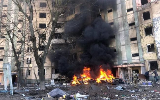 В Святошинском районе Киева произошел пожар из-за обломков снаряда