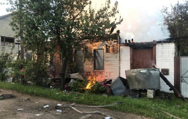 Окупанти обстріляли Сумську область з території Росії: сталося понад 10 вибухів