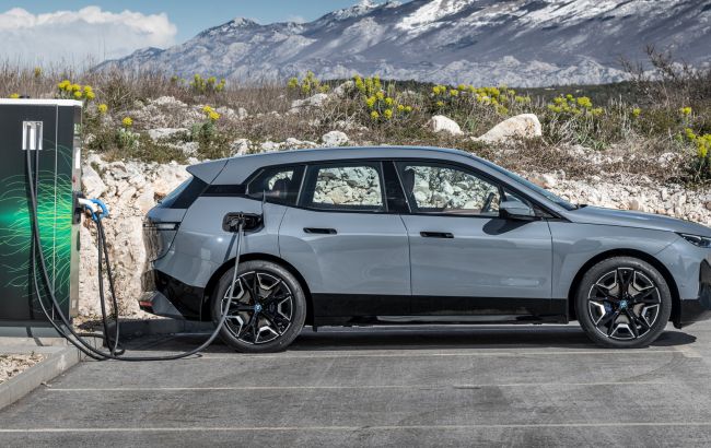 У BMW не вважають Tesla преміум-брендом та своїм конкурентом