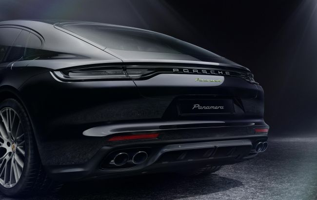 Porsche показала "платинову" Panamera