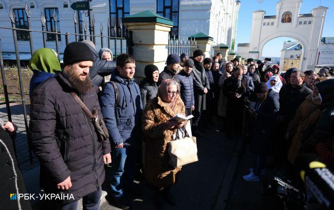 УПЦ МП до сих пор в Лавре и блокирует работу комиссии: что известно на этот момент