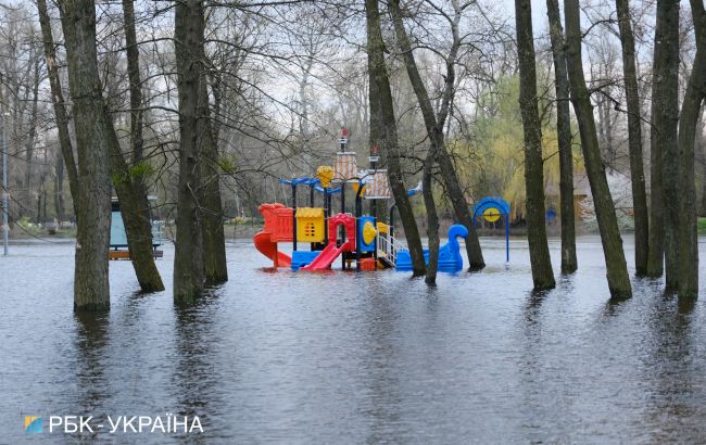 Повінь у Києві. У Дніпрі ще не критичний рівень води, мешканців закликають не панікувати