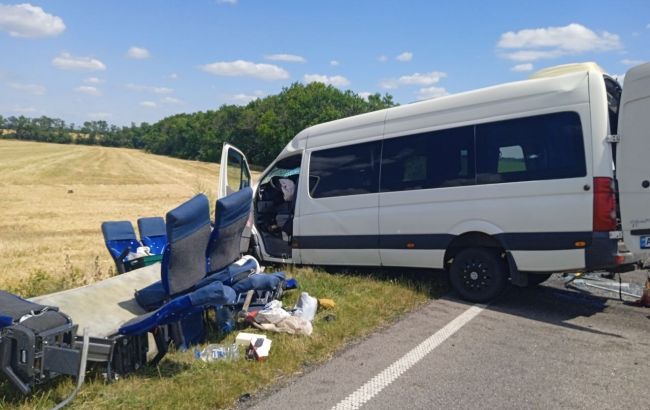 Под Кропивницким столкнулись два микроавтобуса, есть жертвы