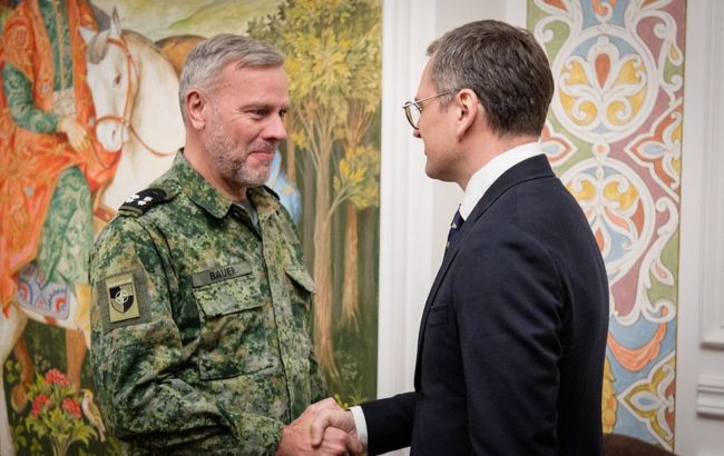 Кулеба встретился с главой военного комитета НАТО: что обсудили