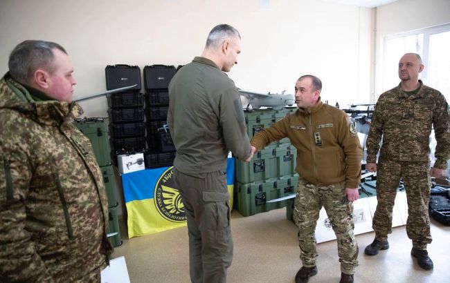 Община Киева предоставила бригаде "Рубеж" помощь на 485 млн гривен, - Кличко