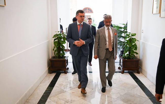 Глави МЗС України та Індії зустрілись для переговорів: про що домовились