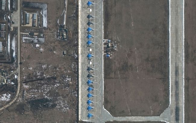 СБУ атакувала аеродром Морозовськ у Росії, мінімум 6 літаків знищено, - джерела