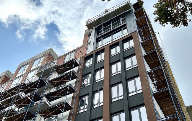 Ужгород, Черновцы, Львов: где сейчас дешевле купить квартиру