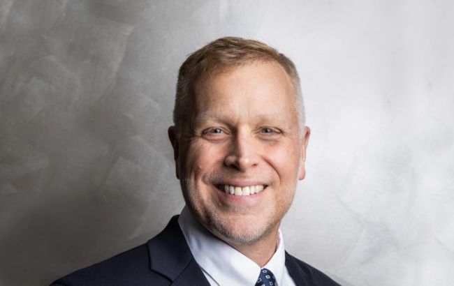 Посол США привітав РФ з Новим роком, заговоривши російською (відео)