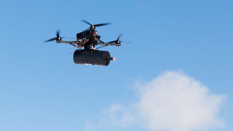 Нова загроза? Що означає поява дрона на оптоволокні у небі над Харковом