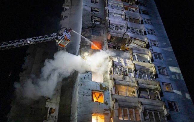 Пылали высотки, АЗС, изуродован отель: все об атаке на Киев, Запорожье, Полтаву и не только