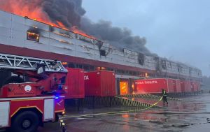 Уничтожен терминал "Новой почты", горела многоэтажка: дроны атаковали Луцк