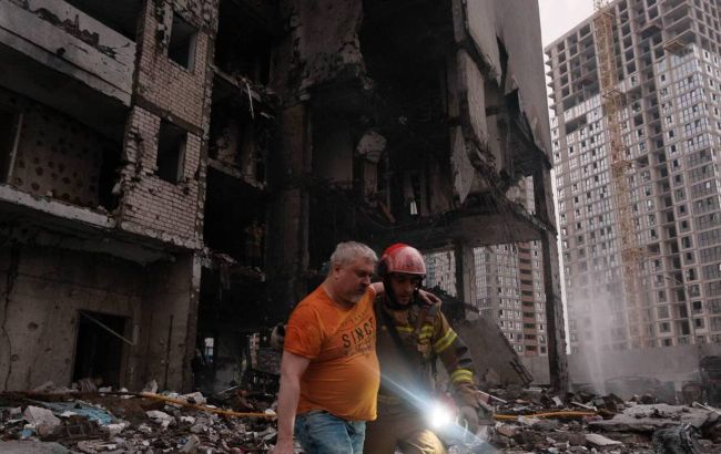 У Києві понад 10 людей загинули та 46 постраждали внаслідок атаки РФ