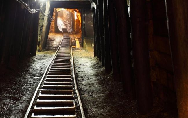 На шахті у Львівській області стався обвал, є постраждалі