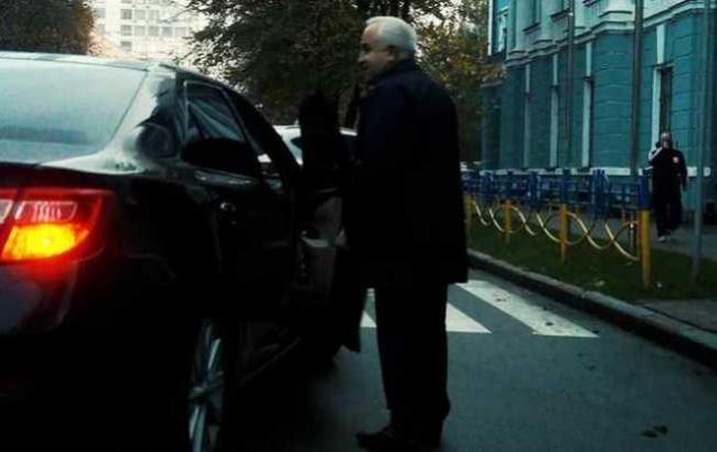 СМИ узнали, откуда у главы НААН Гадзало туфли за 11 тыс. долларов