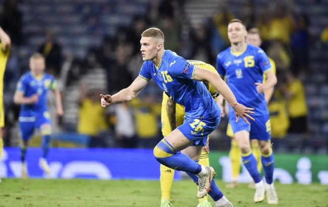 13 тысяч человек исполнили гимн во время матча Украина - Англия: мощное видео