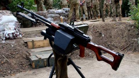 За сутки в зоне АТО зафиксировано 16 обстрелов, ранены 4 военных