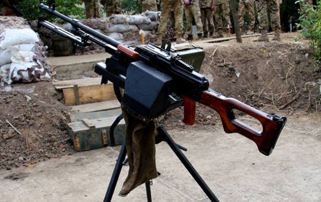 За добу в зоні АТО зафіксовано 16 обстрілів, поранено 4 військових