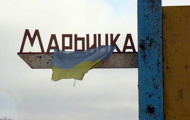 Боевики на Донбассе снова обстреляли контрольный пост "Марьинка"