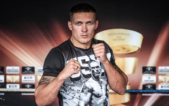 Усик звернувся до вболівальників перед боєм проти Хука