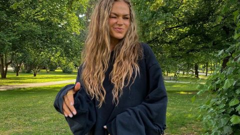 Карамельный русый и контуринг: стилист рассказала, какой цвет волос самый модный в 2021