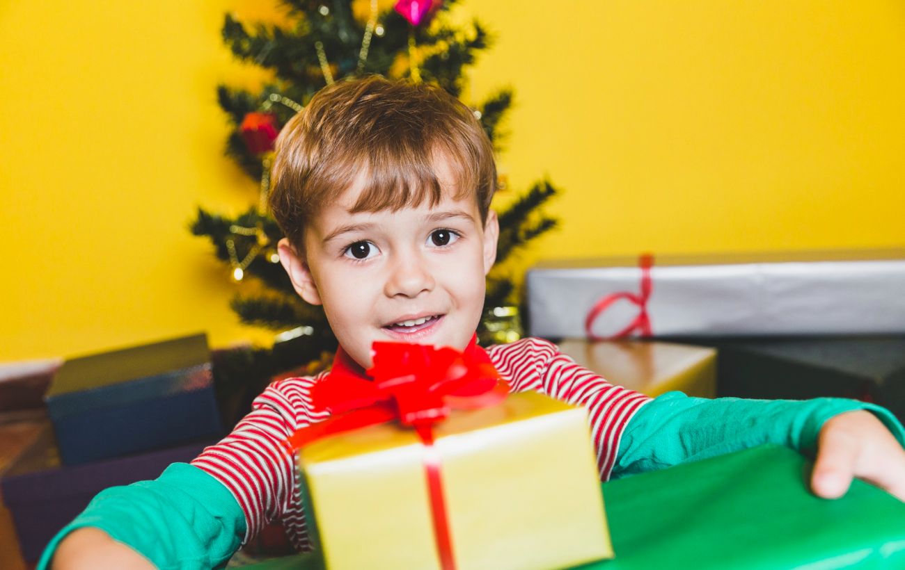 Подарунки на святого миколая дівчині