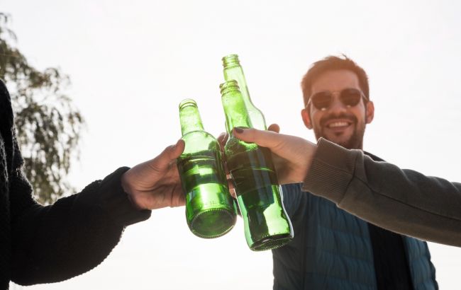 Избегайте их! Вот какие популярные напитки наносят сильный вред почкам