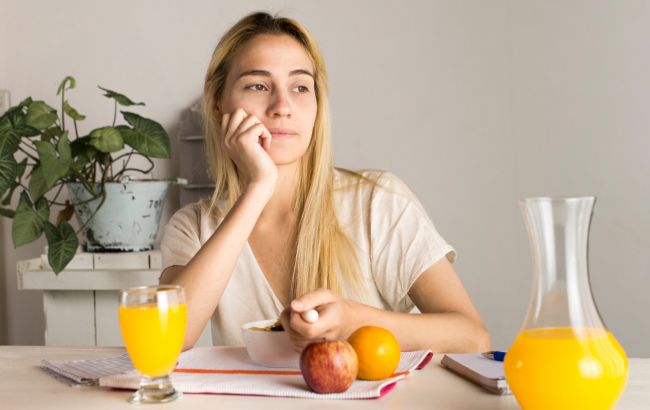 Стрес і їжа: нутриціолог назвала 6 продуктів, які варто їсти після нічних обстрілів