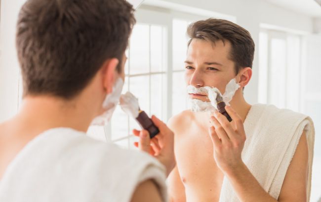 Більшість чоловіків пропускають цей щоденний ритуал та шкодять своїй шкірі: про що мова