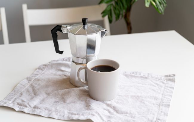 Добавьте это в свой утренний кофе, чтобы выглядеть моложе: не все об этом знают