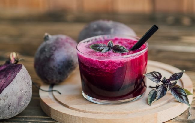 Пейте этот полезный сок, чтобы снизить давление без таблеток