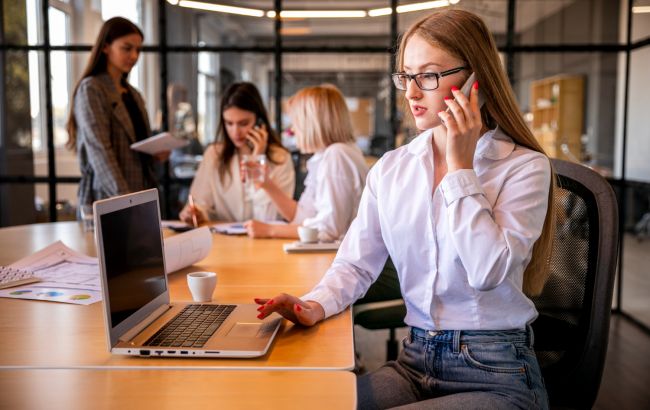 Кадров не хватает, требования падают: что на самом деле происходит на рынке труда в 2026-м