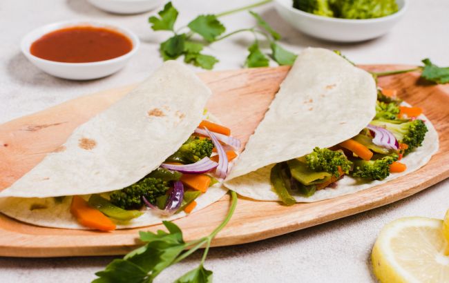 Ситно і за 25 хвилин: проста кесадилья, яку захочеться готувати знову