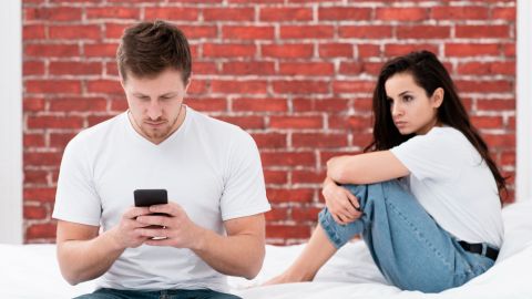 Частный детектив рассказал, как раскрыть скрытую измену: всего один трюк