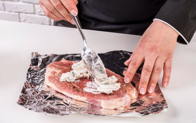 Ось як довго слід маринувати м'ясо перед приготуванням: названо точний час