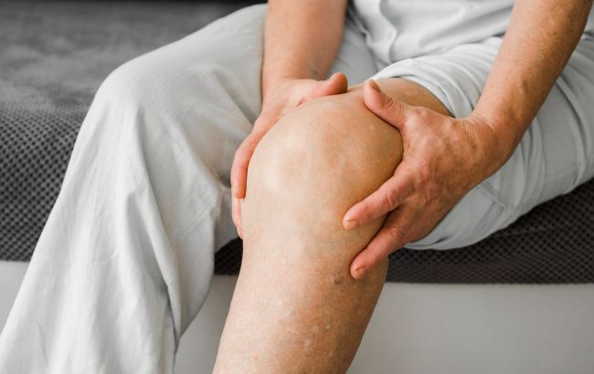 Забудьте навсегда о боли в коленях благодаря этим простым изменениям в жизни