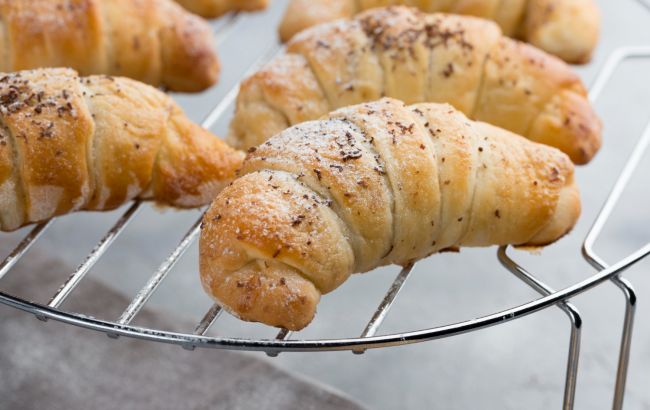 Вкусные рогалики с повидлом без разрыхлителя и дрожжей: легкий рецепт