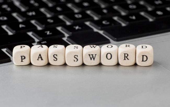Як видалити збережені паролі з Chrome, Safari та інших браузерів, щоб не стати жертвою злому